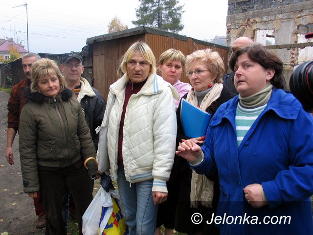 Jelenia Góra: Na Lwóweckiej żyją jak w slumsach
