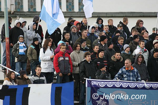 Jelenia Góra: Górnik Wałbrzych wygrywa w piłkarskiej "świętej wojnie"