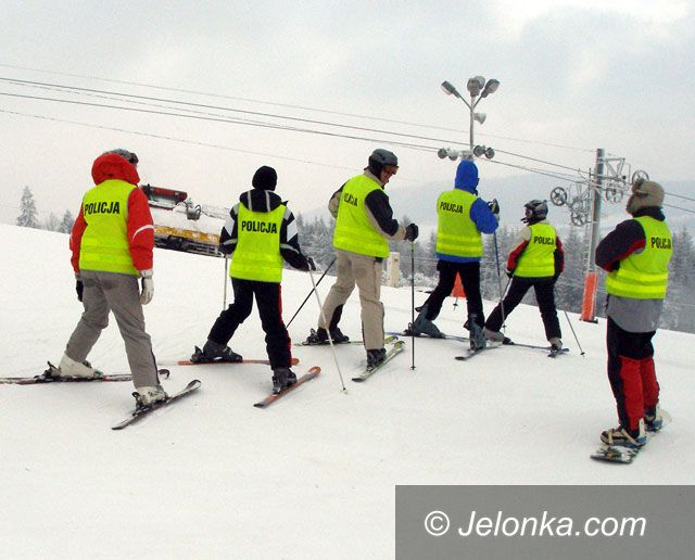 Region Jeleniogórski: Mundurowi ćwiczyli narciarskie szusy