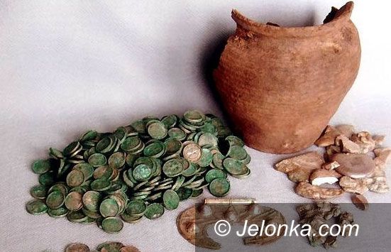 Region Jeleniogórski: "Lewy" sezam u poszukiwacza skarbów