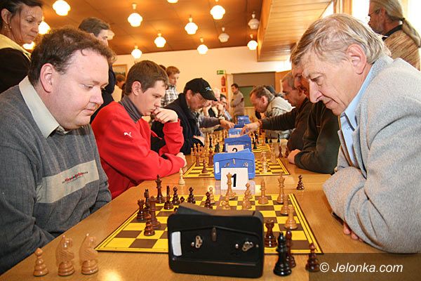 JELENIA GÓRA: Liczny udział zawodników w turnieju szachowym Września Jeleniogórskiego
