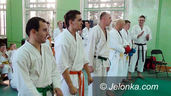 Mysłakowice: IV Otwarte Mistrzostwa Powiatu Jeleniogórskiego w Karate – Rybarczuk i Brzozowicz najlepszymi zawodnikami