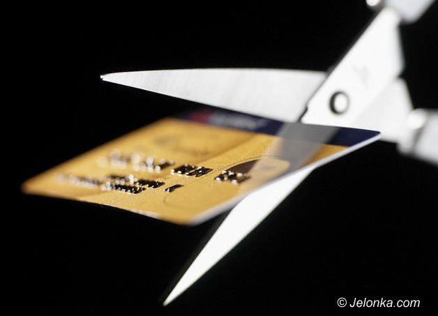 JELENIA GÓRA: W sidłach karty kredytowej