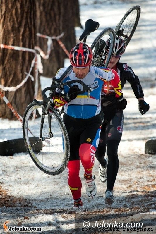 Jelenia Góra: Finał kolarskich przełajów na pierwszy dzień wiosny