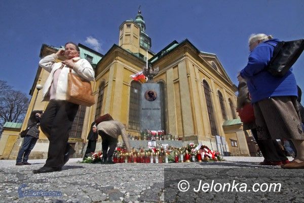JELENIA GÓRA: Na stos ciał rzucili Polski los – VIDEO