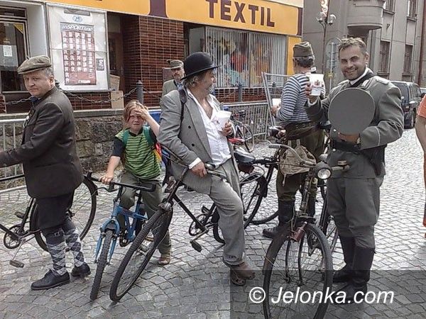 JELENIA GÓRA: Na retro–rowerach z Czechami