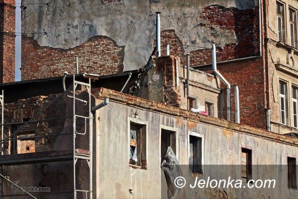 JELENIA GÓRA: Dewastacja i ruiny na Obserwatorium Karkonoskim