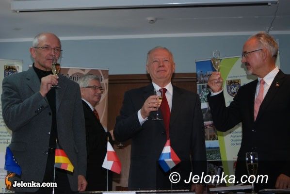 REGION JELENIOGÓRSKI: Powiat jeleniogórski i Aachen: 20 lat współpracy