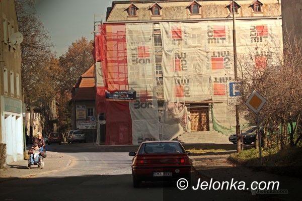 JELENIA GÓRA: Remont budynku z historią na Kasprowicza