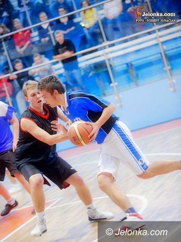 Jelenia Góra: Koszykarze ZSOiT zagrają w zgorzeleckim finale