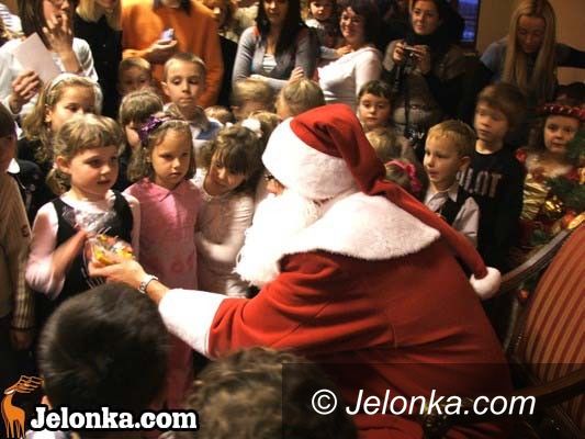 REGION: Mikołaj z ZTA odwiedził Pałac w Wojanowie