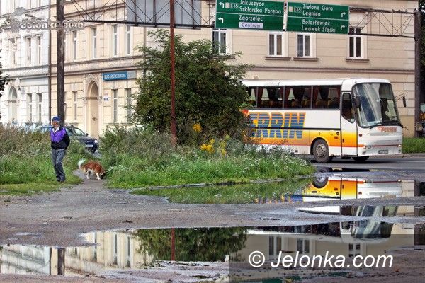 JELENIA GÓRA: Ruszyła budowa kanalizacji w zaniedbanej części centrum