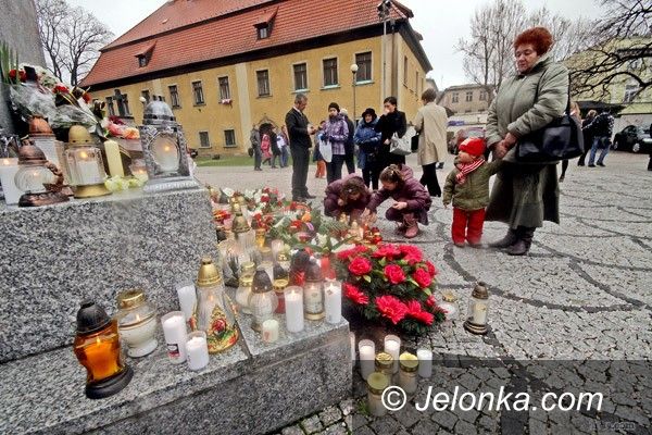 JELENIA GÓRA: Jutro minie rok od tragedii pod Smoleńskiem