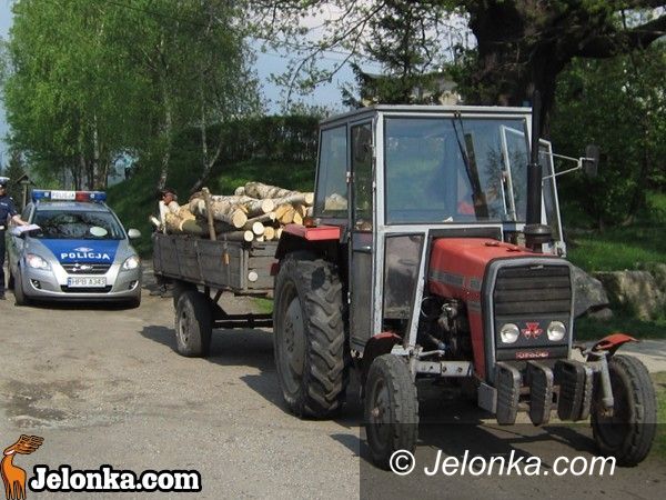 REGION: Nieuważny traktorzysta dostał mandat i punkty