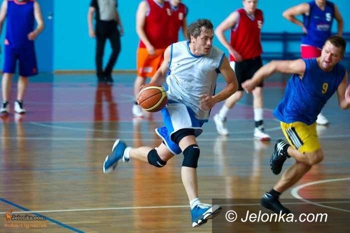 Jelenia Góra: Koszykarze amatorzy zakończyli pierwszą rundę rozgrywek
