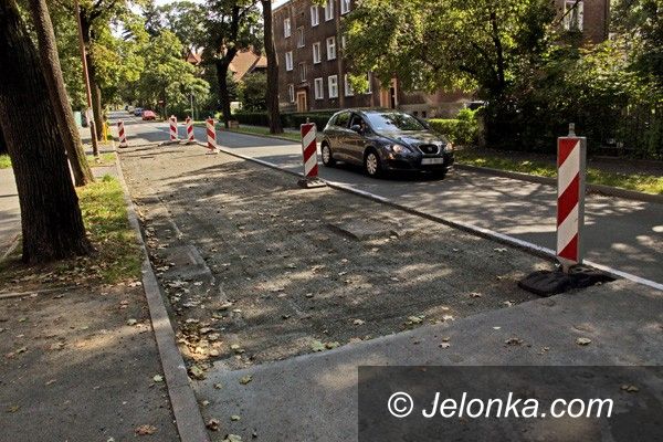 JELENIA GÓRA: Będzie nowy asfaltowy dywanik na ulicy Mickiewicza