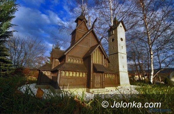 REGION KRAJ: Kowarski Park Miniatur i świątynia Wang w Karpaczu najpiękniejszymi atrakcjami Polski