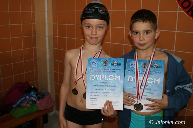 Lubań: 21 medali pływaków MUKP Just Swim