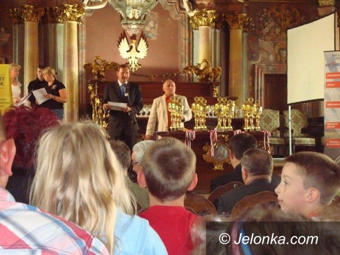 Jelenia Góra: Jeleniogórscy uczniowie ratują ludzkie życie na medal!