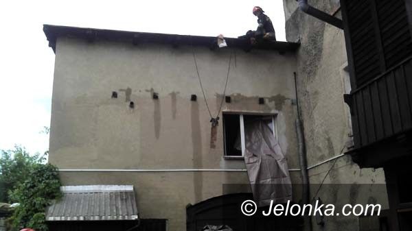 Kowary: Pożar dachu w Kowarach