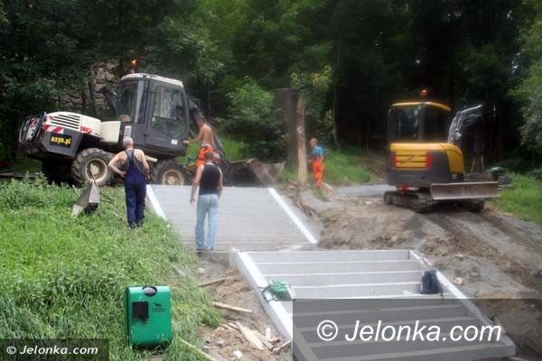 Jelenia Góra: Remontują schody do parku na Wzgórzu Kościuszki
