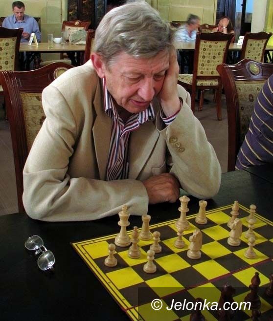 Jelenia Góra: Jelenia Góra ma wybitnego szachistę. Władzom miasta to obojętne?