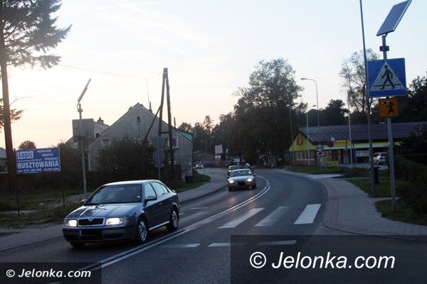 Jelenia Góra: Wywalczyli światła na przejściu w Maciejowej