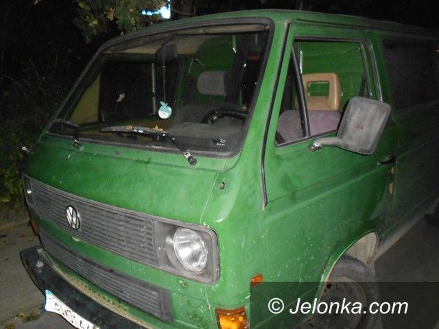 Jelenia Góra: Odzyskali auto, bo złodziej zaparkował na kopercie
