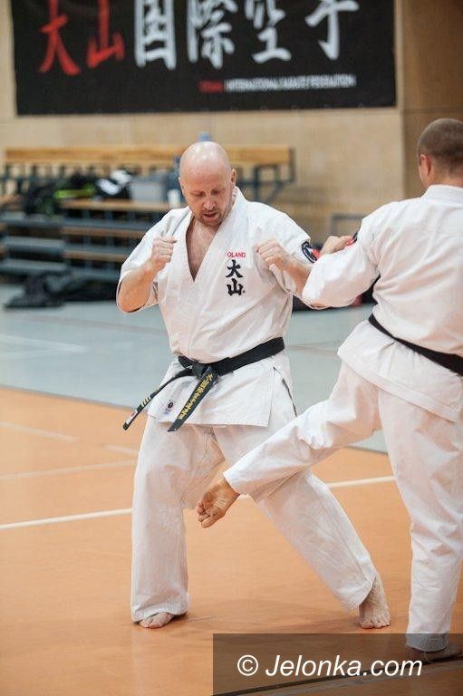 Kraków: Ogólnopolskie Seminarium szkoleniowe Oyama Karate – Rafał Majda wyróżniony