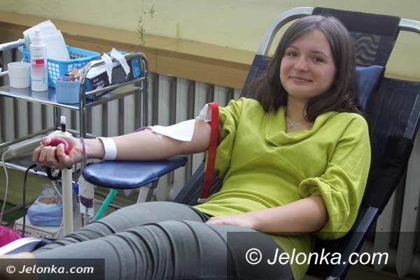 Jelenia Góra: Jeleniogórscy uczniowie wzorem dla krwiodawców