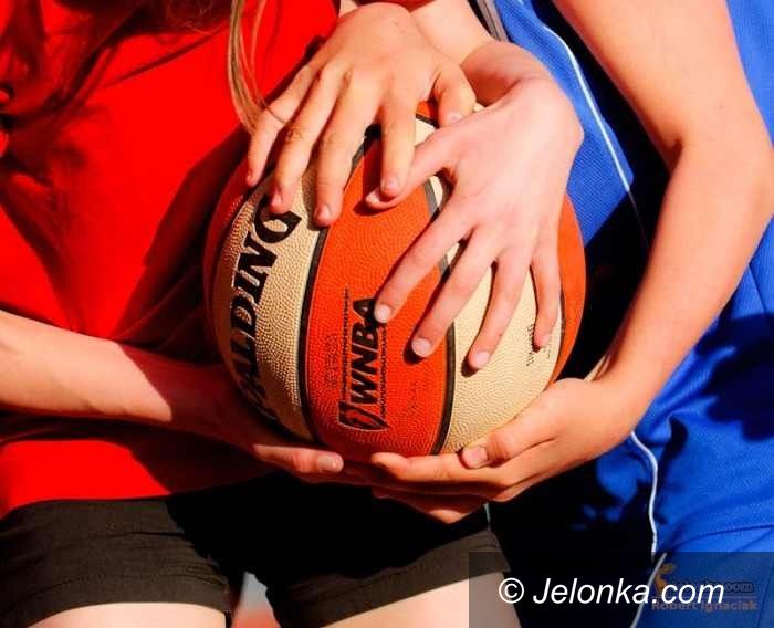 Jelenia Góra: 13. kolejka Wichoś Mini Basket Ligi: Lider dalej w natarciu