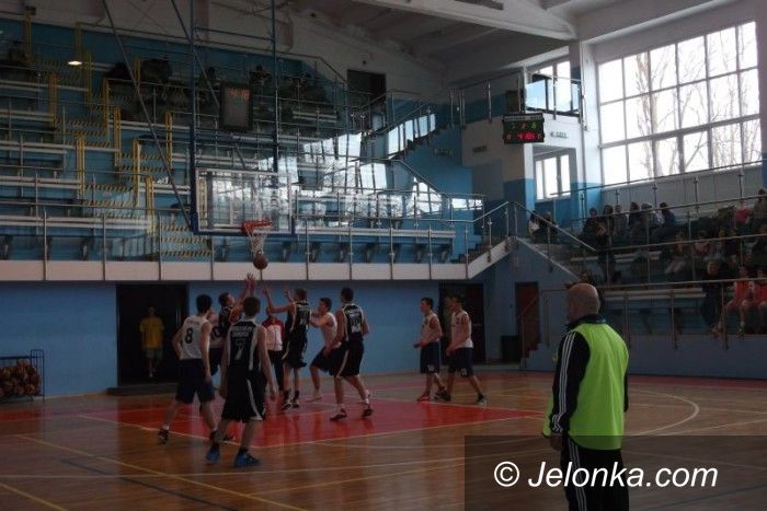 Jelenia Góra: Koszykarze Gimnazjum nr 1 nie do przejścia