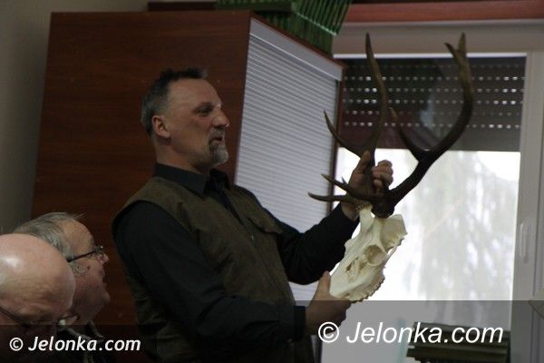 Region: Oceniano poroża jeleni, pozyskane w Kotlinie Jeleniogórskiej