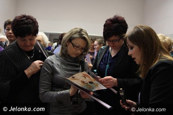 Jelenia Góra: Kobiety dla kobiet przygotowały ucztę dla ducha i ciała w JCK