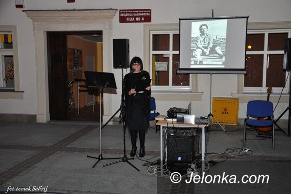 Jelenia Góra: Cieplicka biblioteka „wyszła” z poezją do mieszkańców i gości
