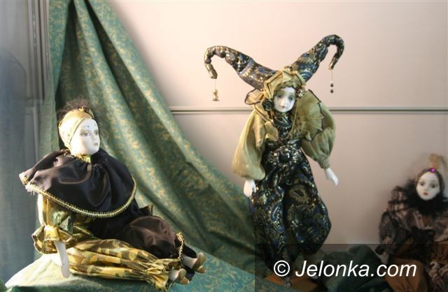 Region: Porcelanowe lale w Muzeum Zabawek