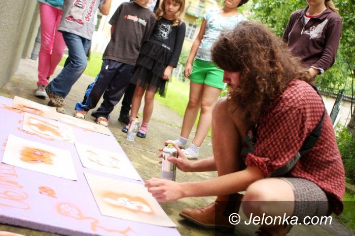 Jelenia Góra: W Sobieszowie młodzi tworzą murale