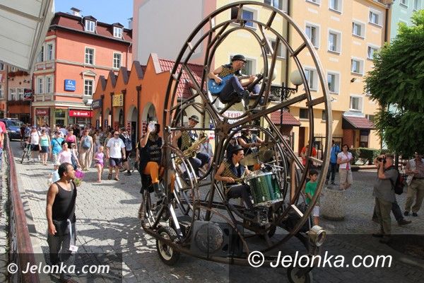Jelenia Góra: Drugi dzień ze sztuką ulicy