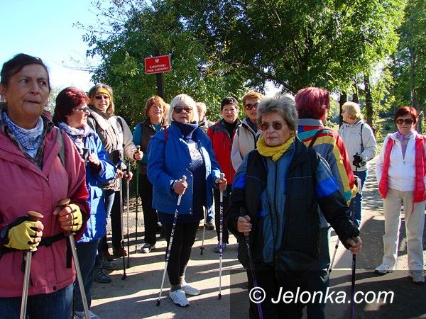 Jelenia Góra: Chojnik zdobyty w marszu seniora