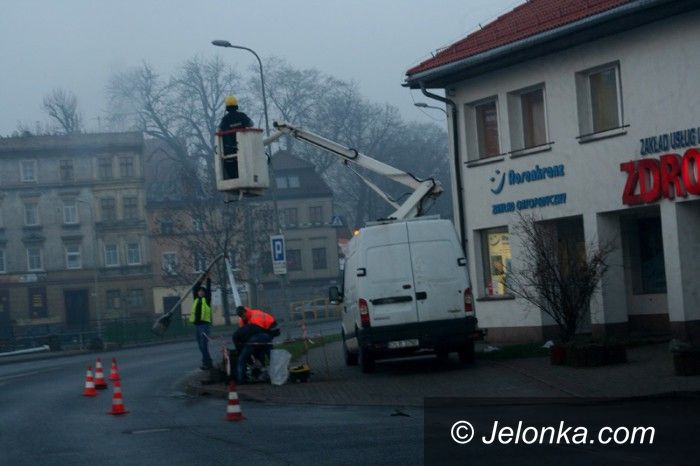 Jelenia Góra: Tauron wymienia latarnie uliczne