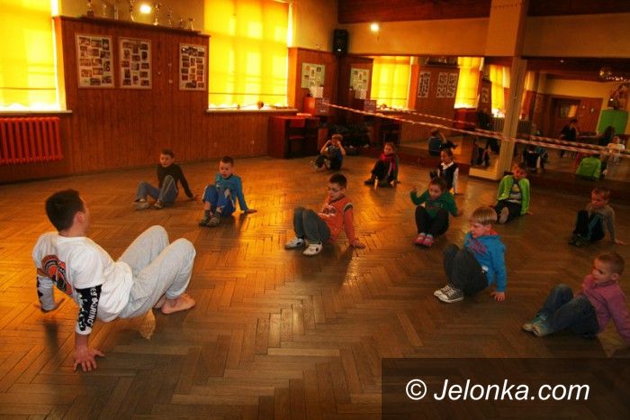 Jelenia Góra: Trening i zabawa na magicznych zajęciach w MDK