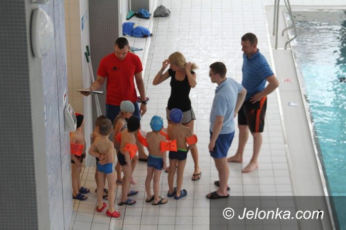 Jelenia Góra: Bezpłatny basen tylko dla dzieci z miejskich przedszkoli?