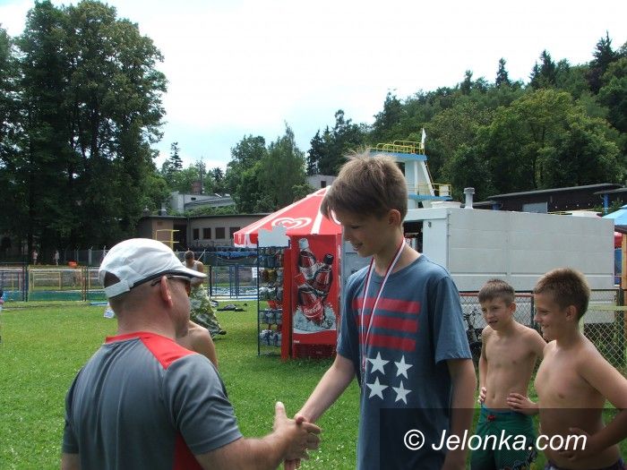 Jelenia Góra: Sportowa rywalizacja w turnieju ping–ponga