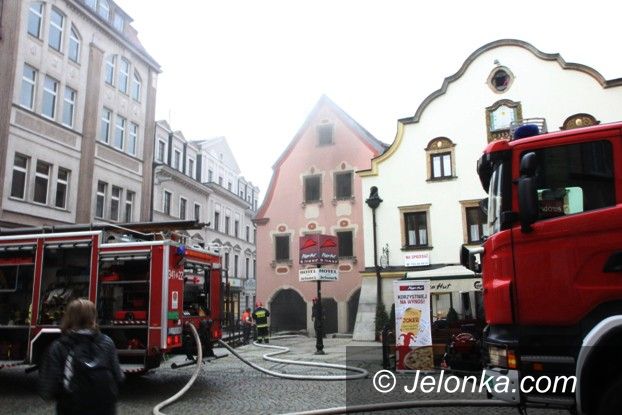 Jelenia Góra: Pożar na ulicy 1 Maja (FOTO)