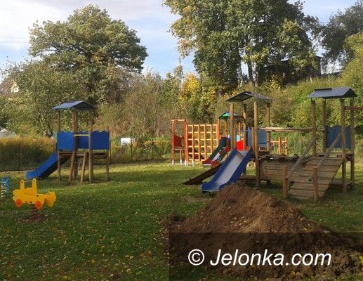 Mysłakowice: Ogródek jordanowski w Łomnicy prawie gotowy