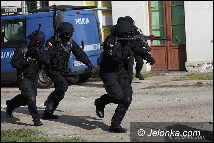 Jelenia Góra: Strzelanina pod aresztem