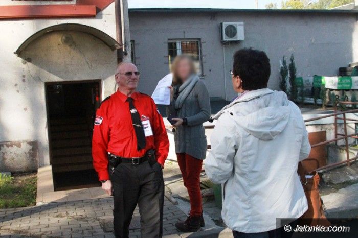 Jelenia Góra: Zgłoszenie o bombie w "skarbówce" i prokuraturze