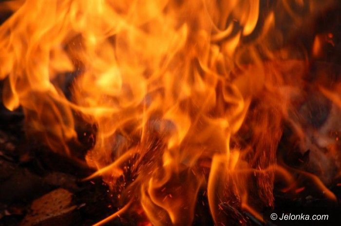 Jelenia Góra: Podpalenie budynku na Orkana?
