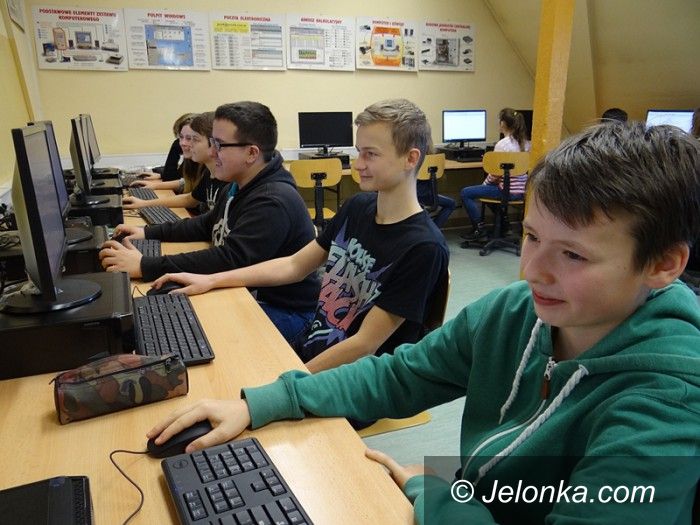 Jelenia Góra: Nowe komputery trafiły do szkół