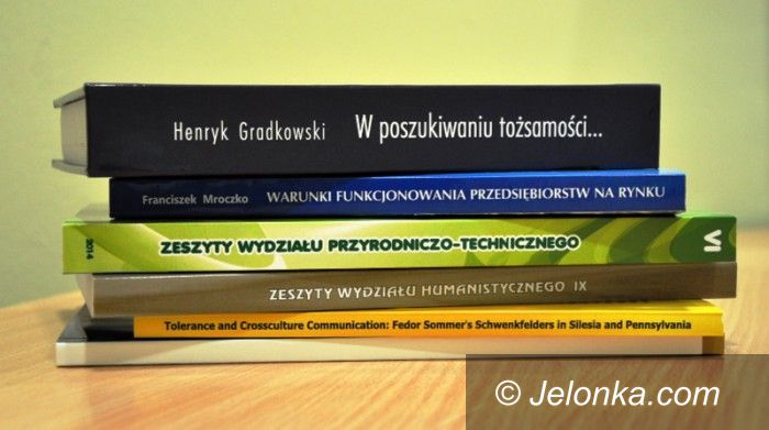 Jelenia Góra: Wydawnictwa naszej uczelni chętnie czytane